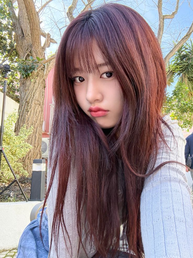 Recent activity shot of An Yujin (IVE)
