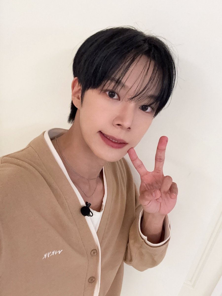 A moment captured by VERIVERY's fan