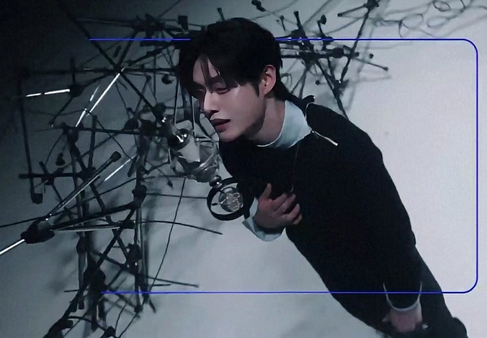 Recent activity shot of Kim Jiwoong (ZEROBASEONE)