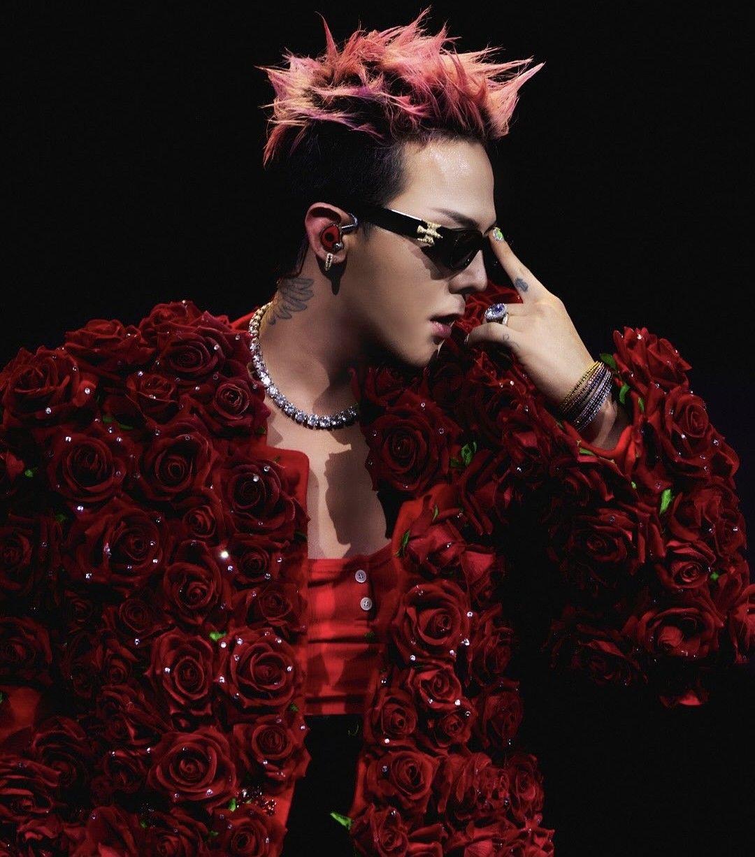 Behind-the-scenes cut of G-DRAGON (BIGBANG)