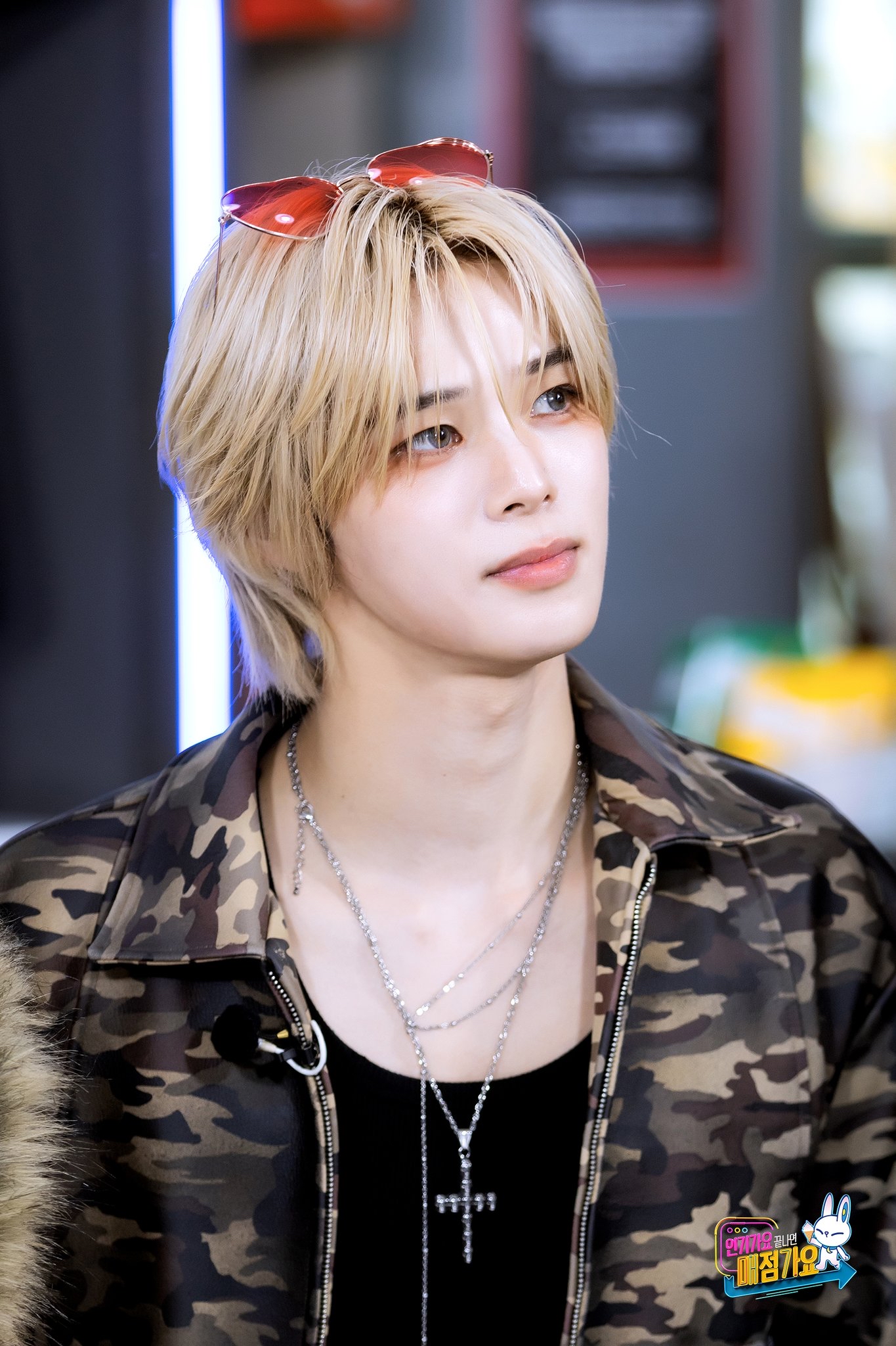 A moment captured by K (&TEAM)'s fan