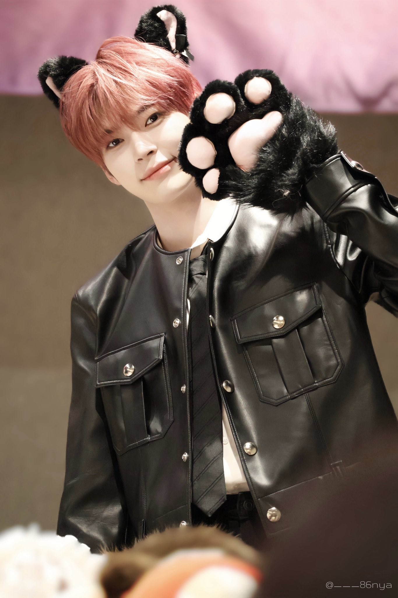 成韓彬 (ZEROBASEONE)的最新照片