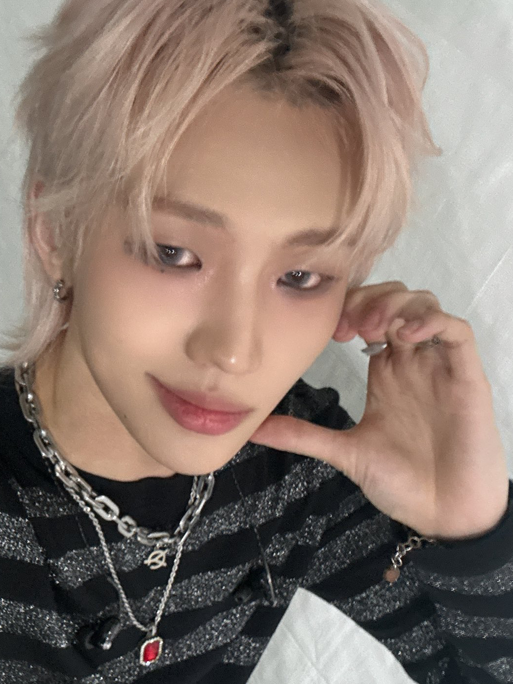 Behind-the-scenes cut of Junhyeok (TNX)