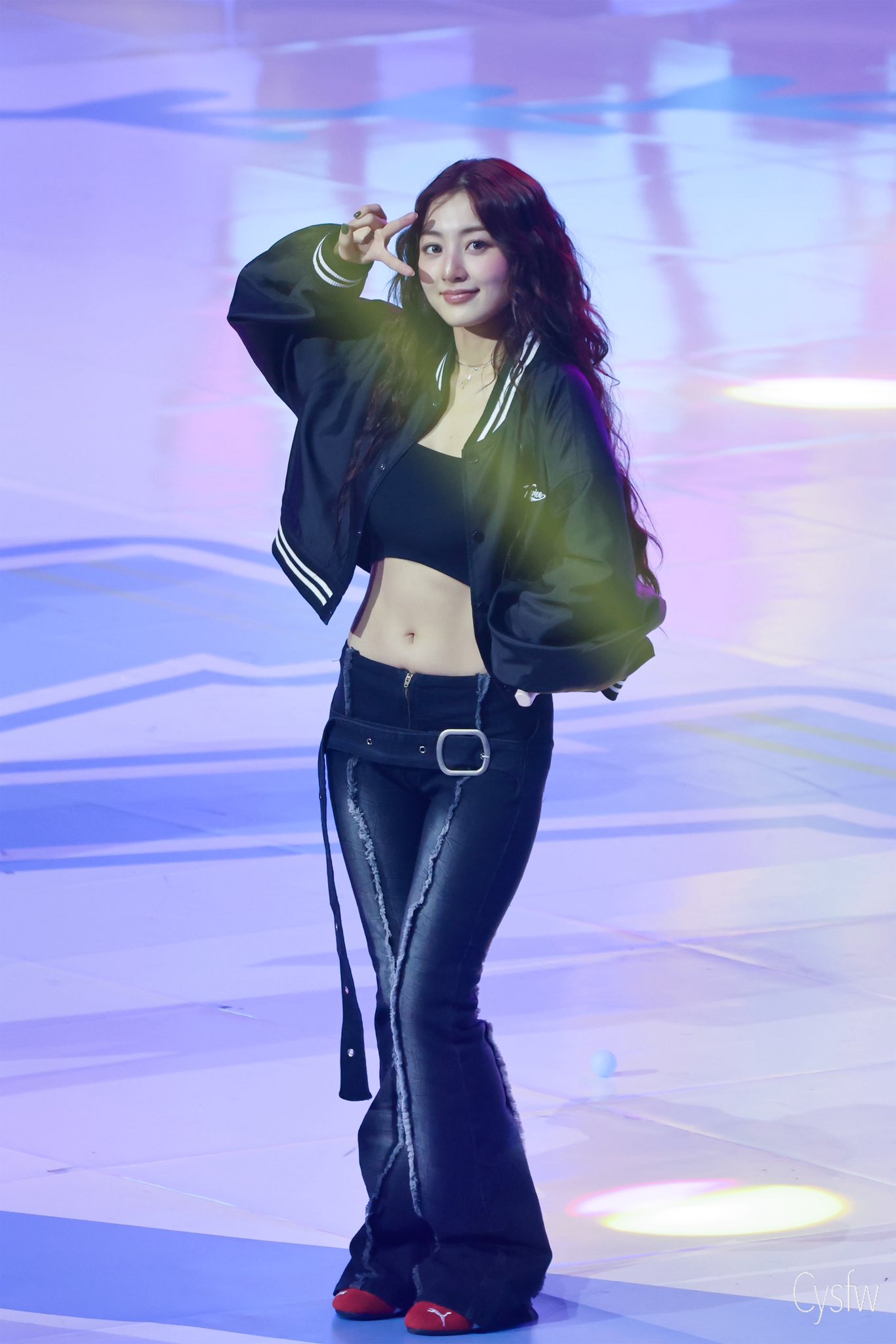 Behind-the-scenes cut of Jihyo (TWICE)