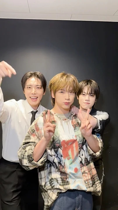 ジェユン (SF9)の舞台裏ショット