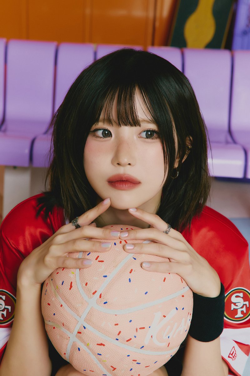 A moment captured by fromis (9)'s fan