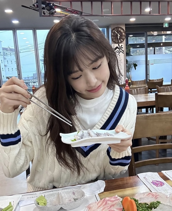 Latest photo of An Yujin (IVE)