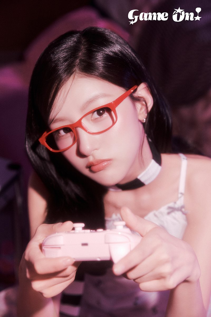 Recent activity shot of KISS OF LIFE