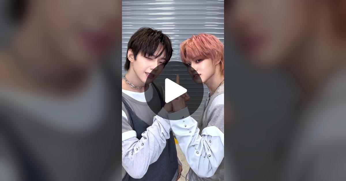 A moment captured by JL (AHOF)'s fan