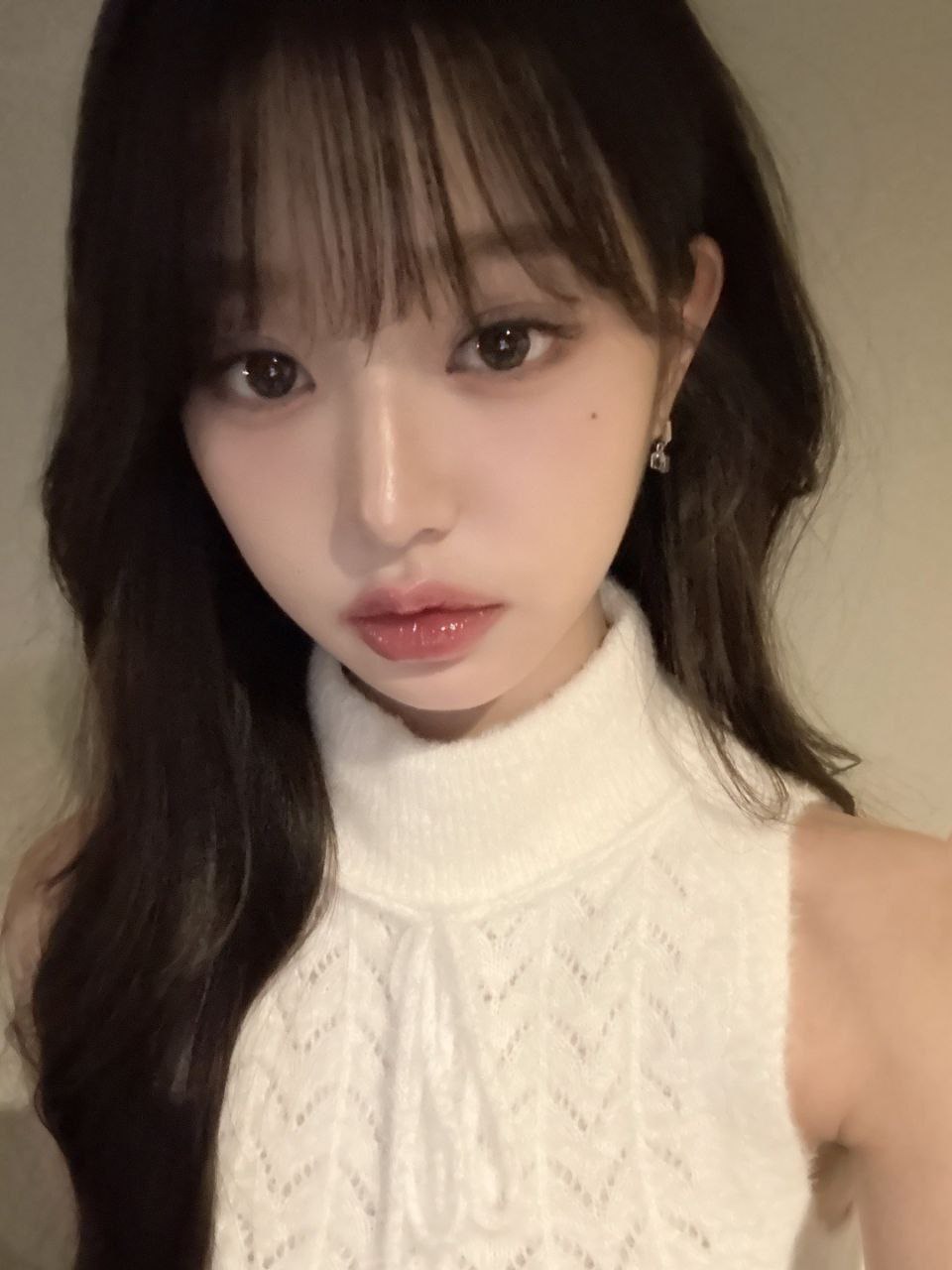 Latest photo of Jang Wonyoung (IVE)