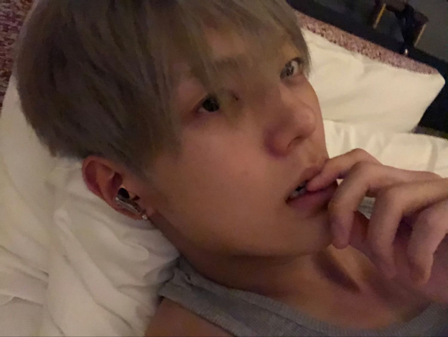 Behind-the-scenes cut of LEEJEONG (WHIB)