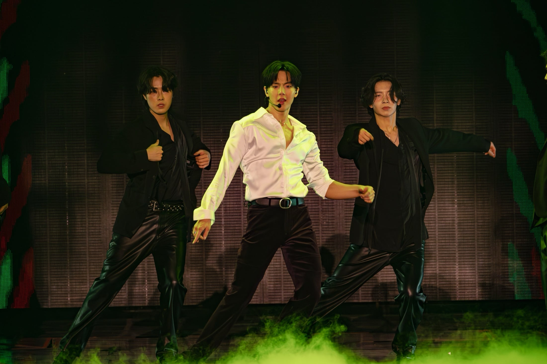 A moment captured by Shownu (MONSTA X)'s fan