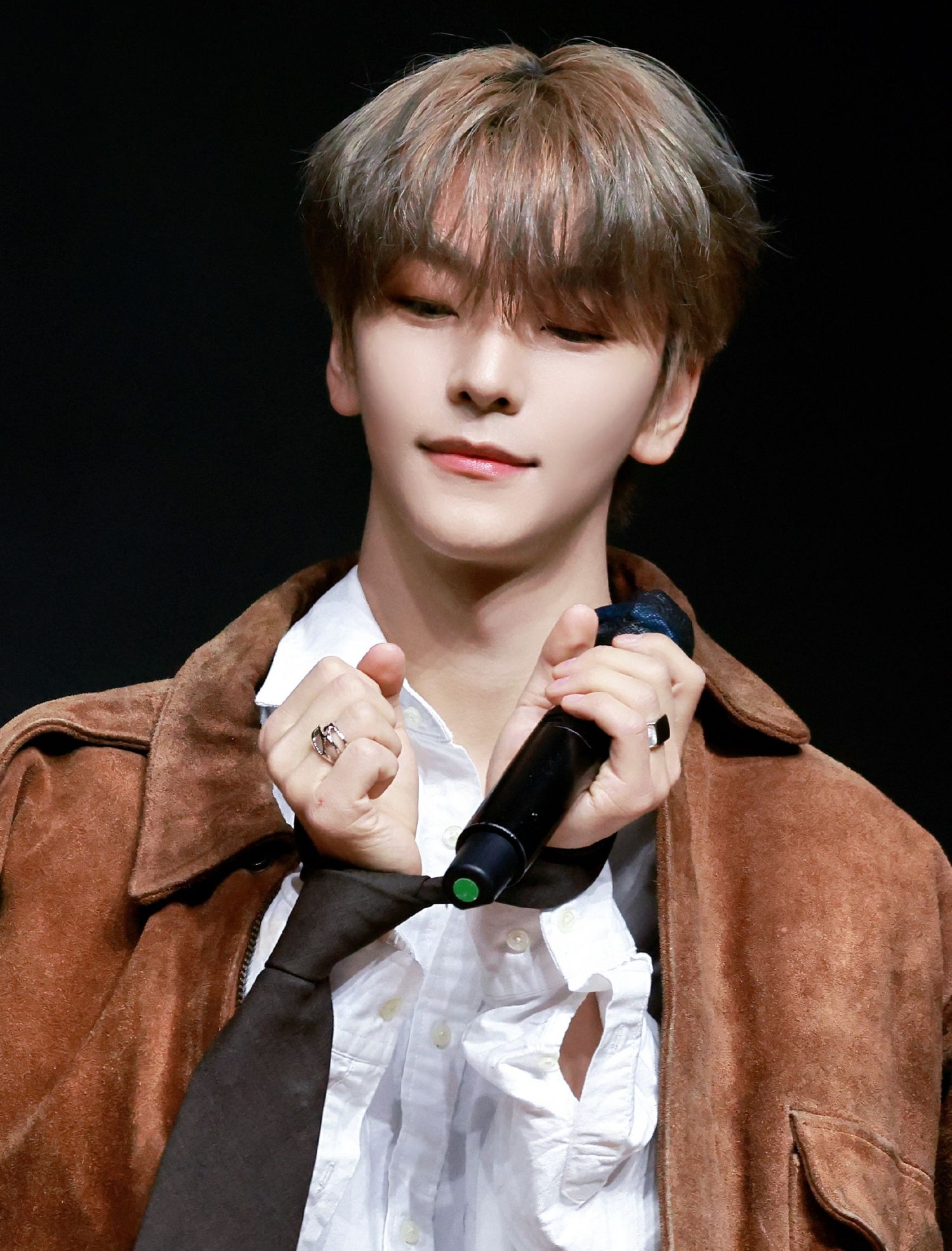 Behind-the-scenes cut of He Xinlong (ALPHA DRIVE ONE)