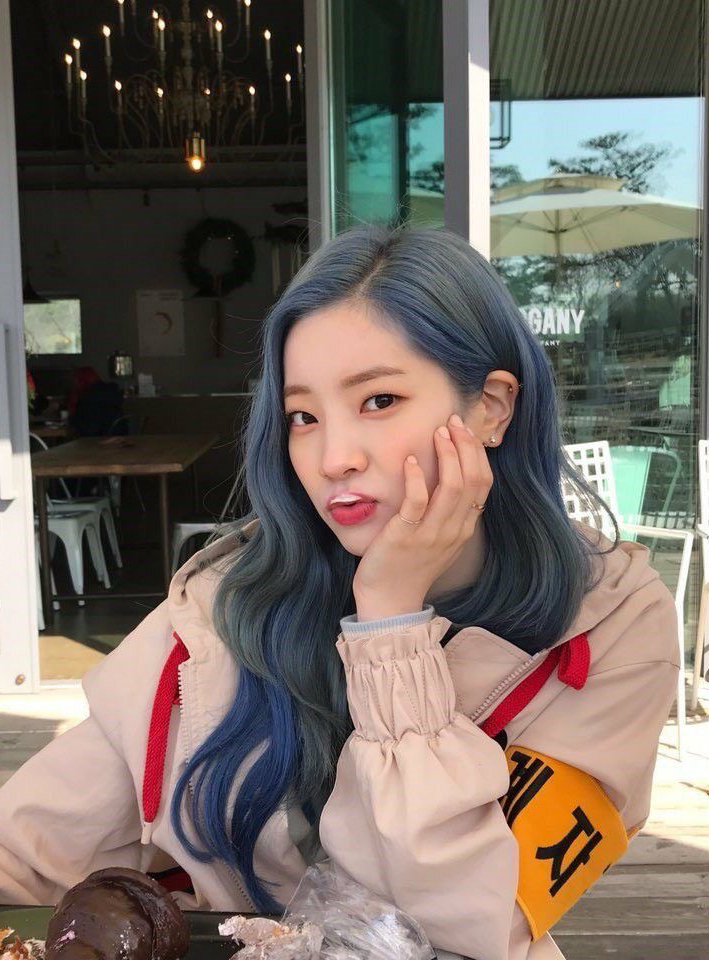 Momen yang diabadikan oleh penggemar Dahyun (TWICE)