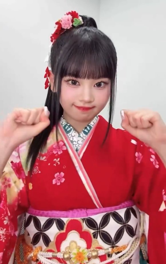 A moment captured by Murakami Rinon (ME:I)'s fan