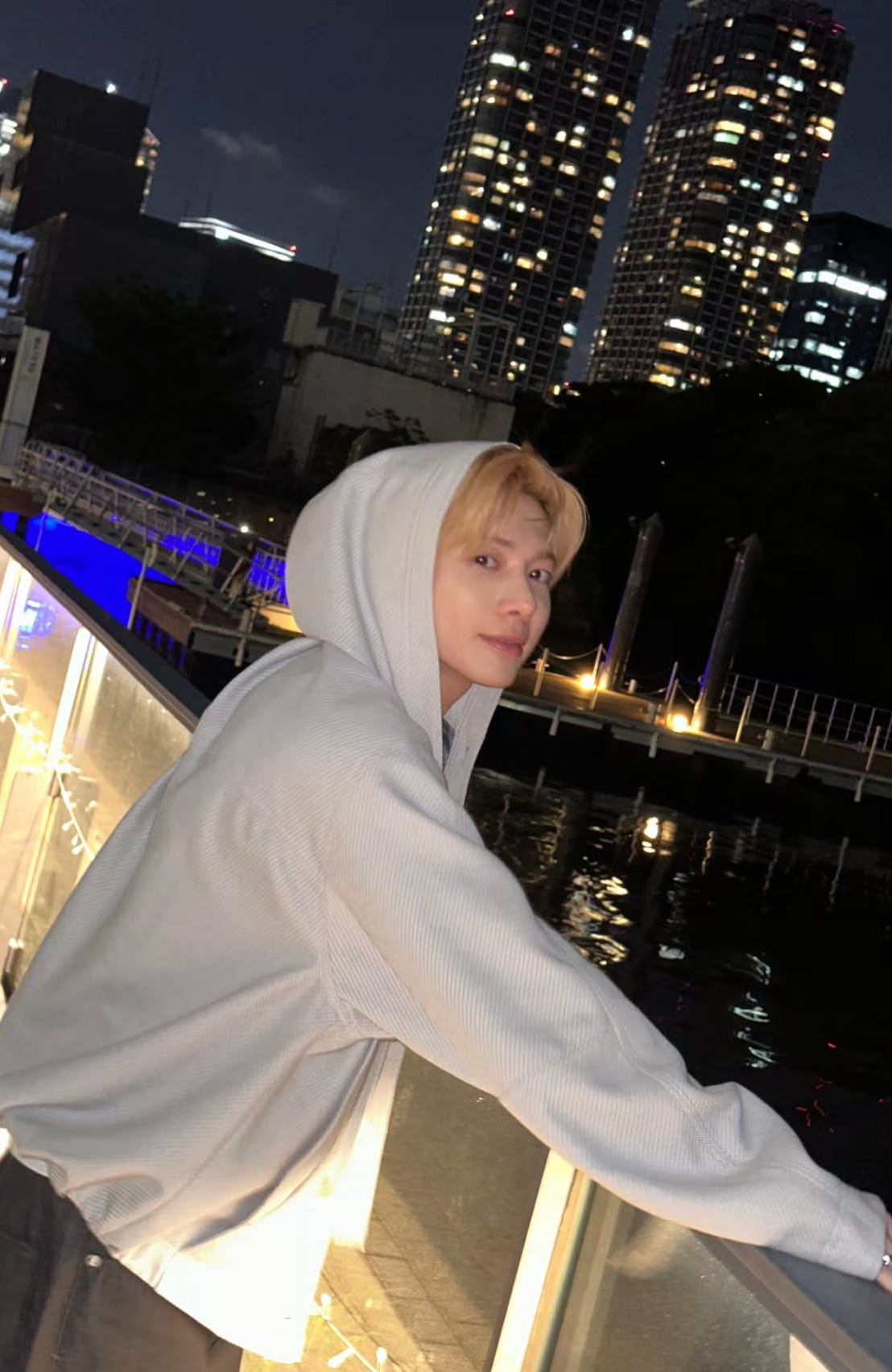 태현 (투모로우바이투게더)의 비하인드 컷