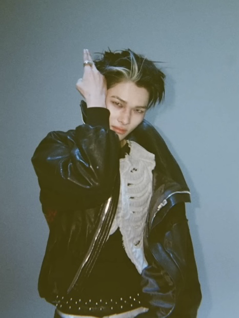 Momen yang diabadikan oleh penggemar NI-KI (ENHYPEN)