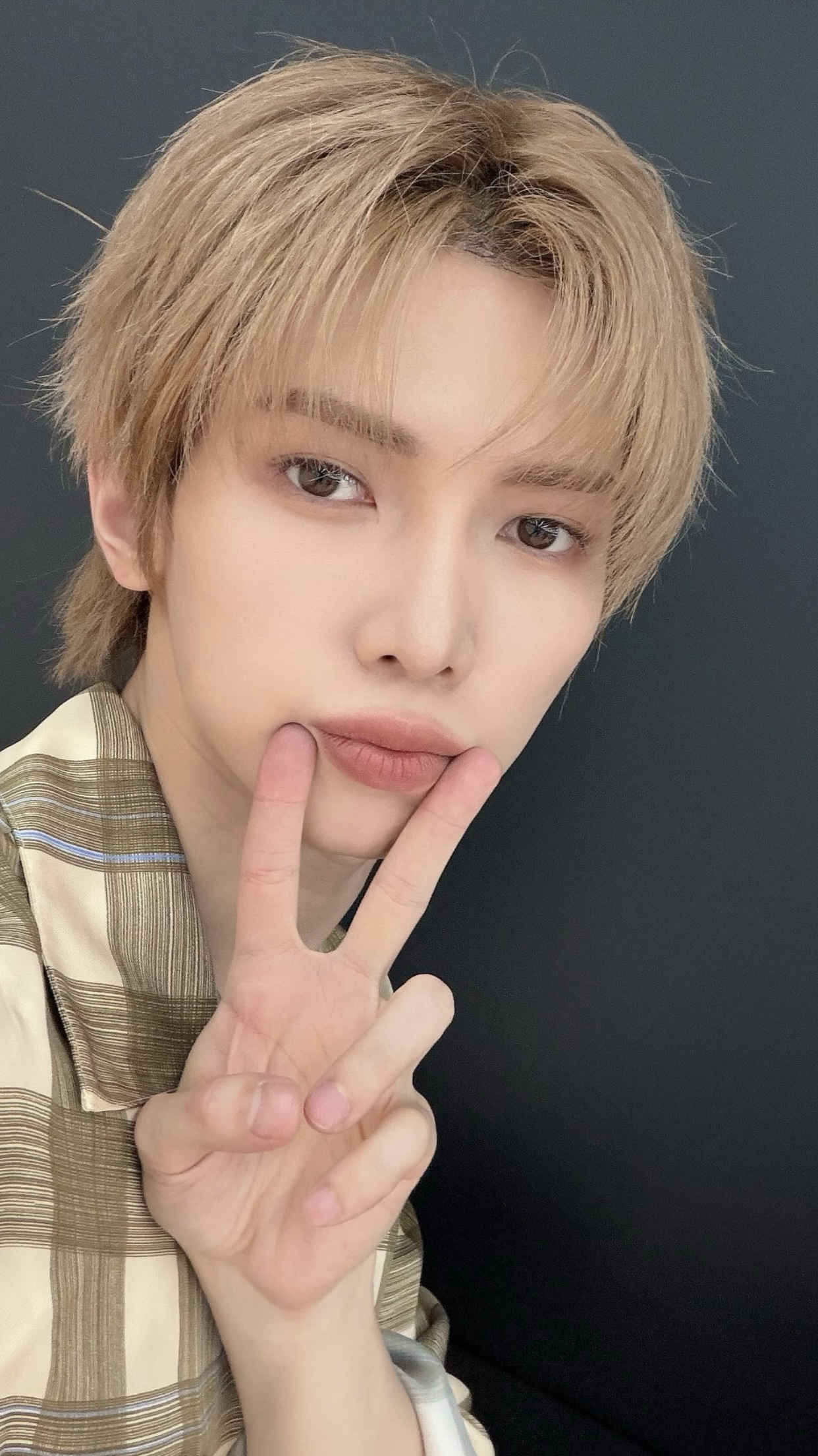 Recent activity shot of Yeosang (ATEEZ)