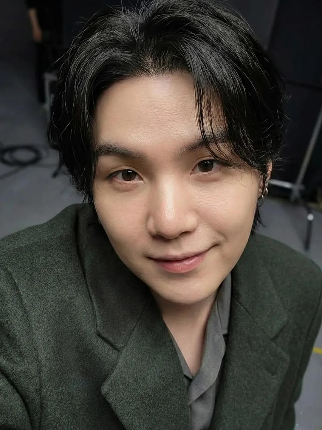 A moment captured by SUGA (BTS)'s fan