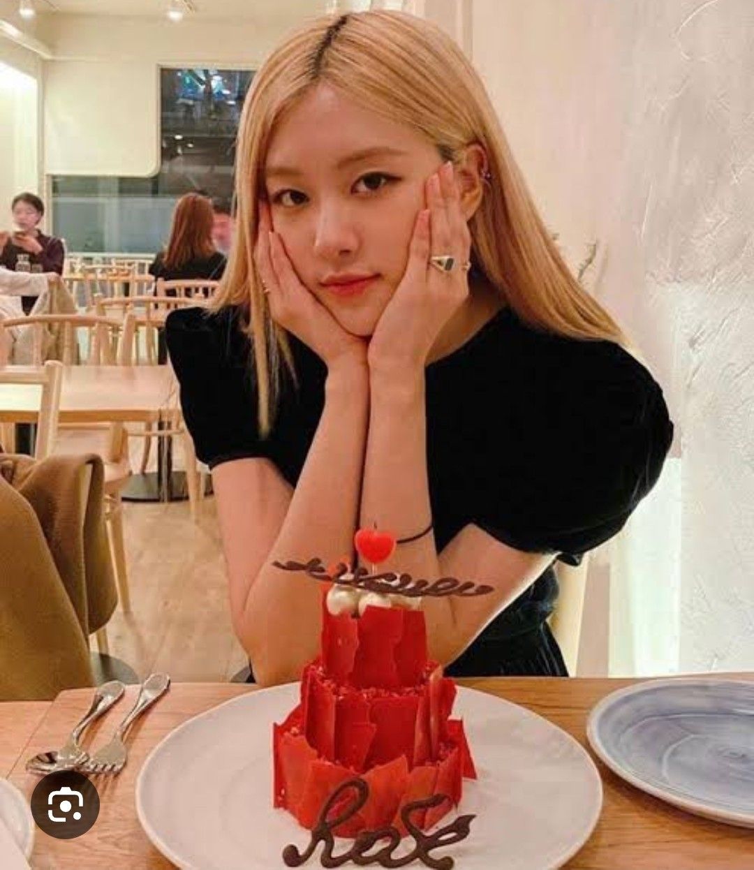 로제 (BLACKPINK) 최근 활동샷