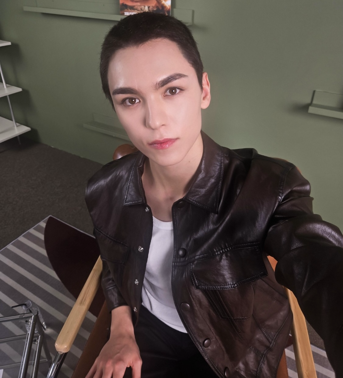 Latest photo of Vernon (SEVENTEEN)