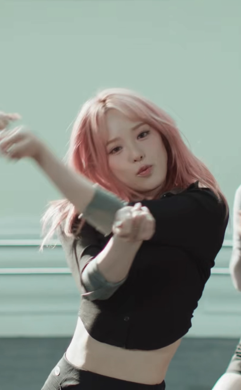 Rio (NiziU)的最新照片