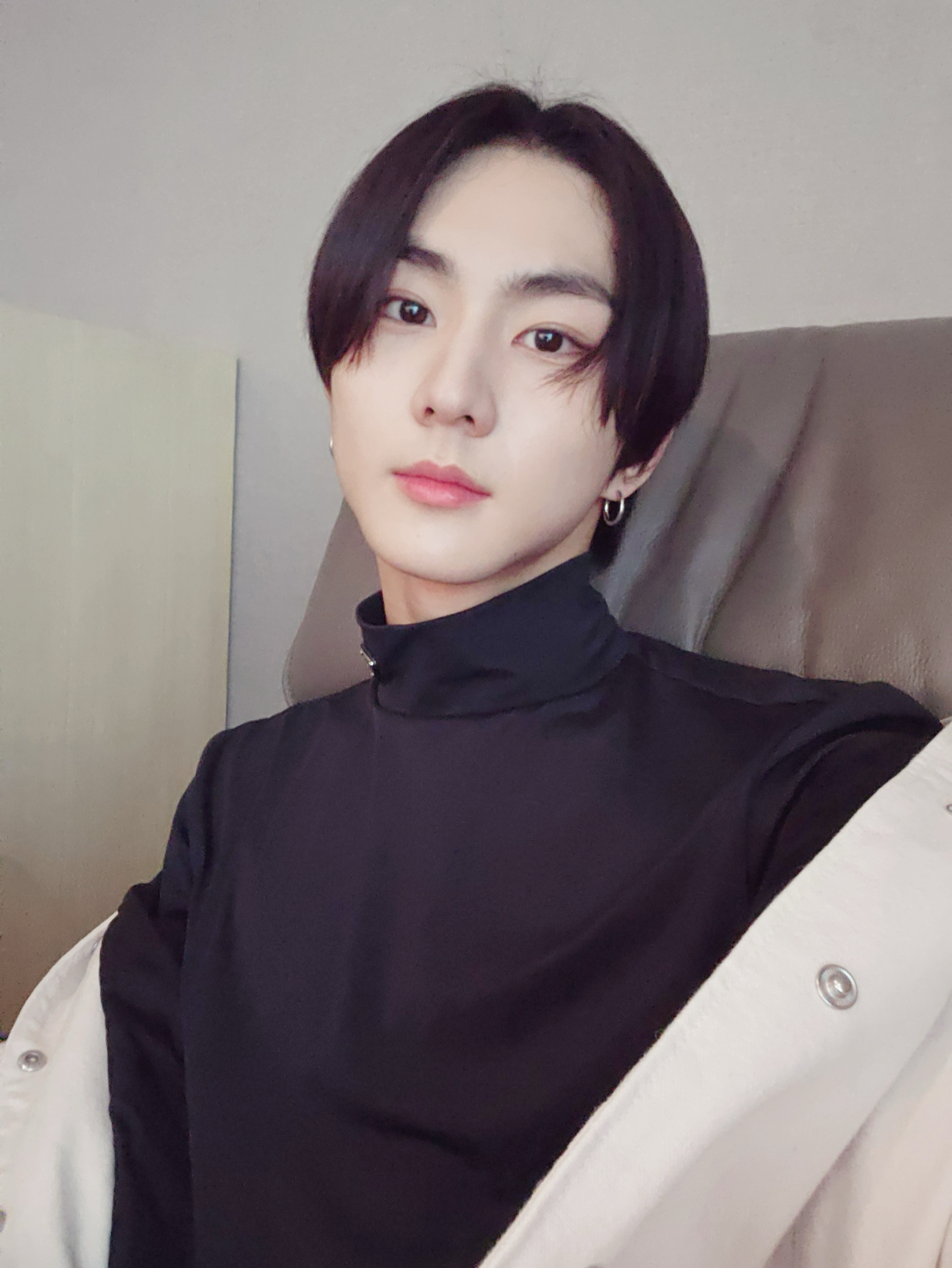 Behind-the-scenes cut of Jungwon (ENHYPEN)