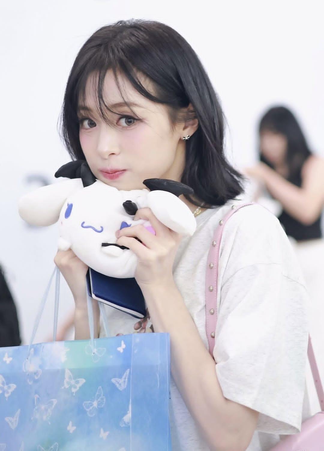 Behind-the-scenes cut of BABYMONSTER