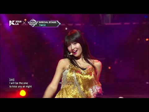 Momo (TWICE)的最新活動照片