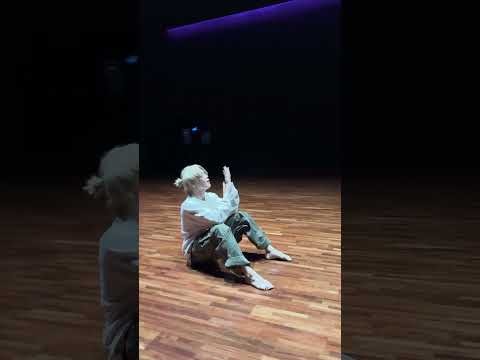 Foto aktivitas terbaru Jimin (BTS)