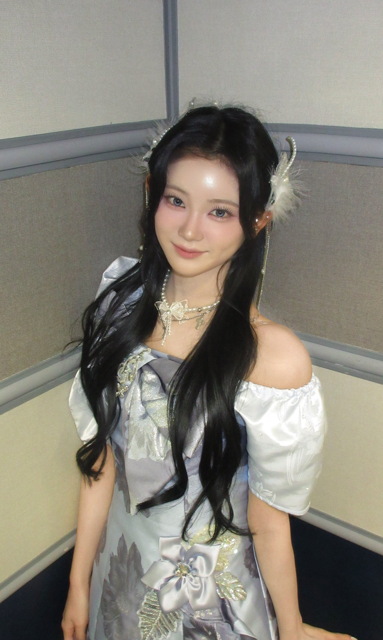 Fandom-recommended wallpaper image of Sakurai Miu (ME:I)