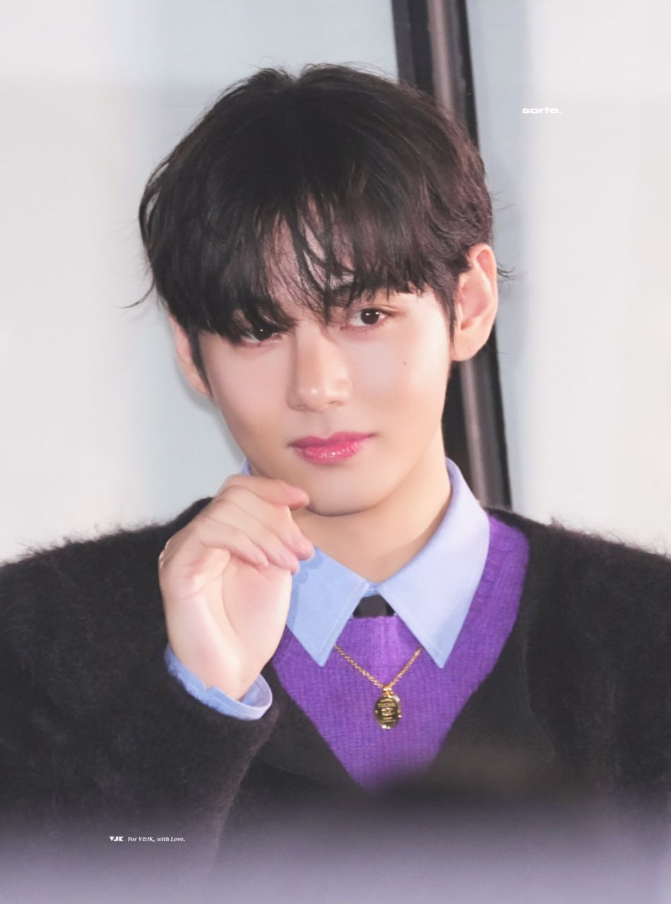 Foto aktivitas terbaru Jin (BTS)