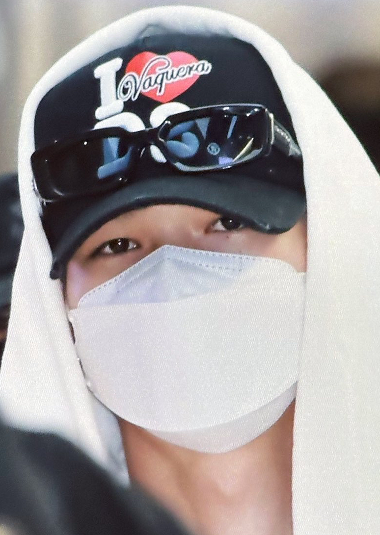 Foto aktivitas terbaru NI-KI (ENHYPEN)