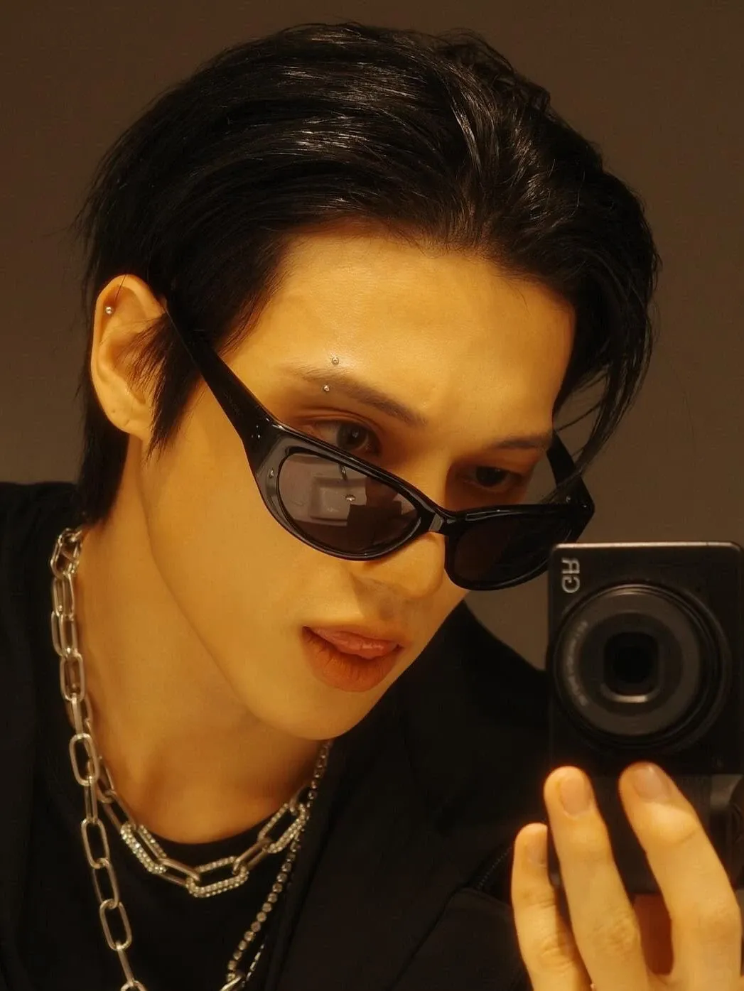 Behind-the-scenes cut of Wooyoung (ATEEZ)