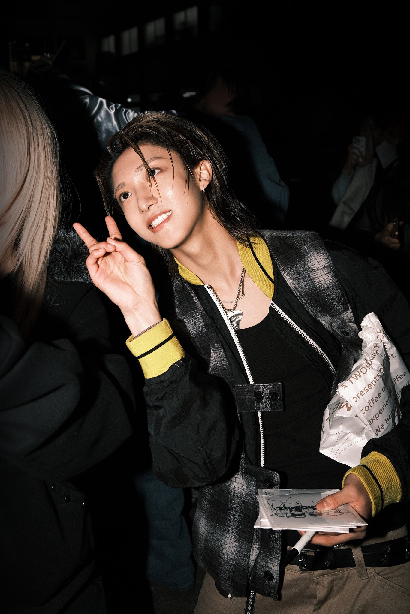 Behind-the-scenes cut of Woojin (LNGSHOT)