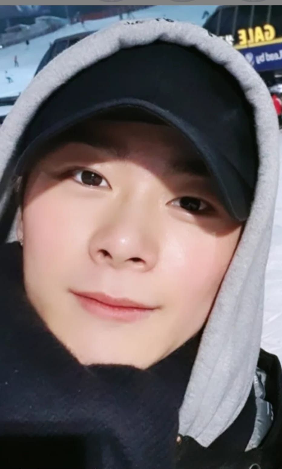 Behind-the-scenes cut of Moonbin (ASTRO)