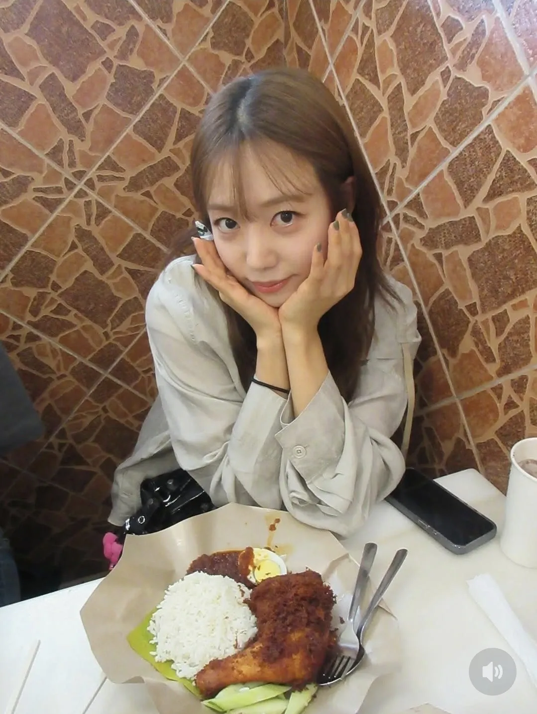 Behind-the-scenes cut of Kim Namjoo (Apink)