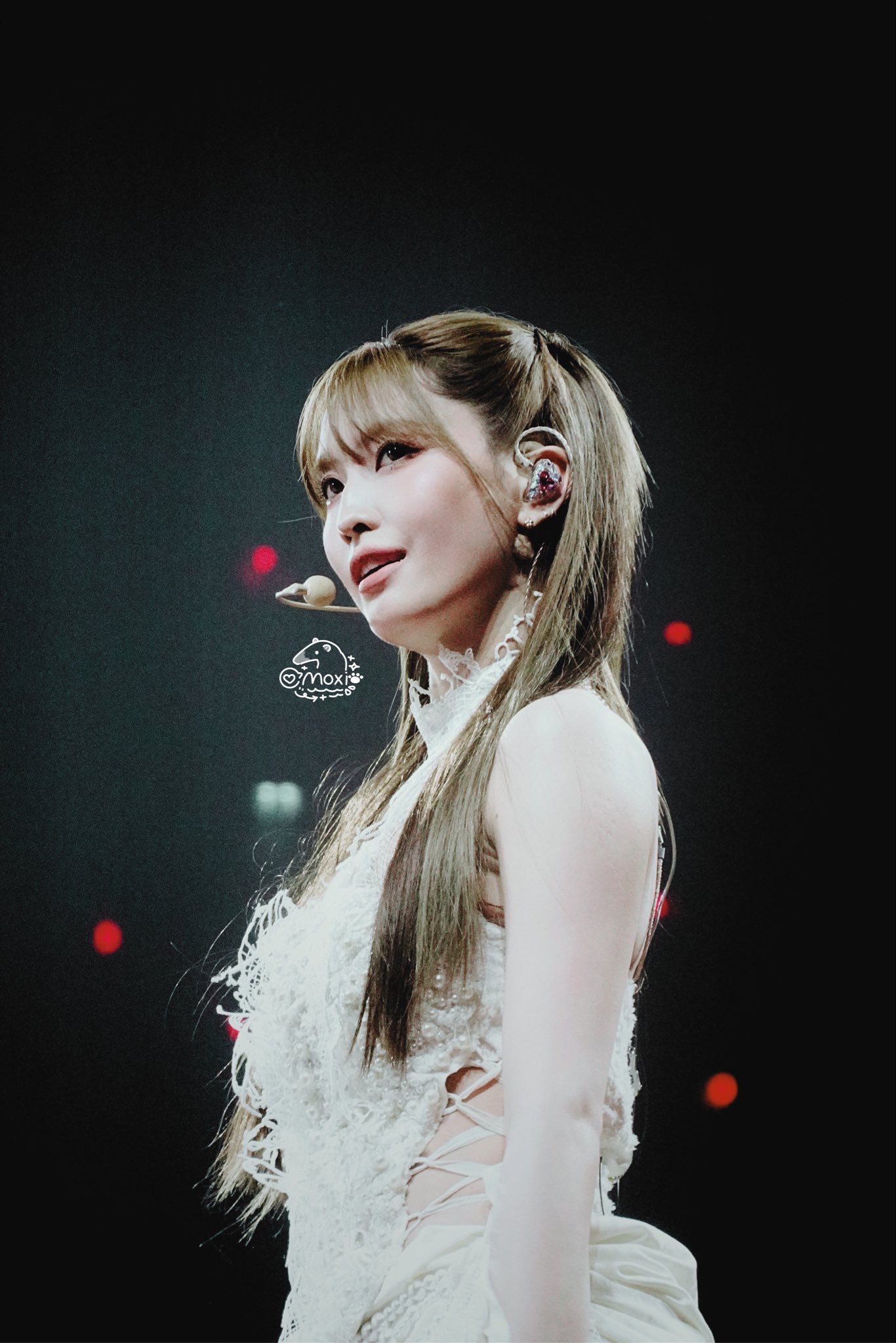 Recent activity shot of Momo (TWICE)