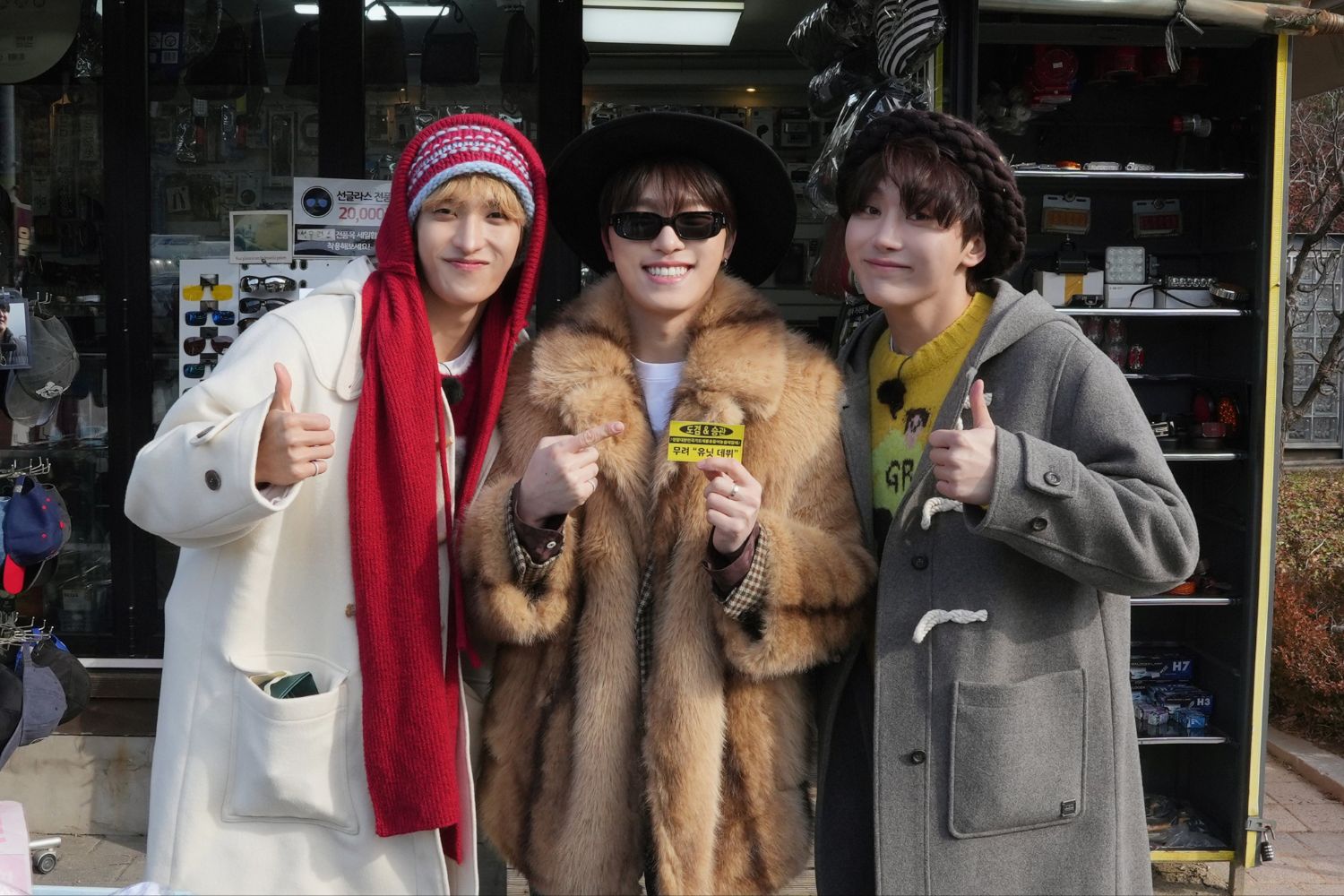 A moment captured by SEVENTEEN's fan