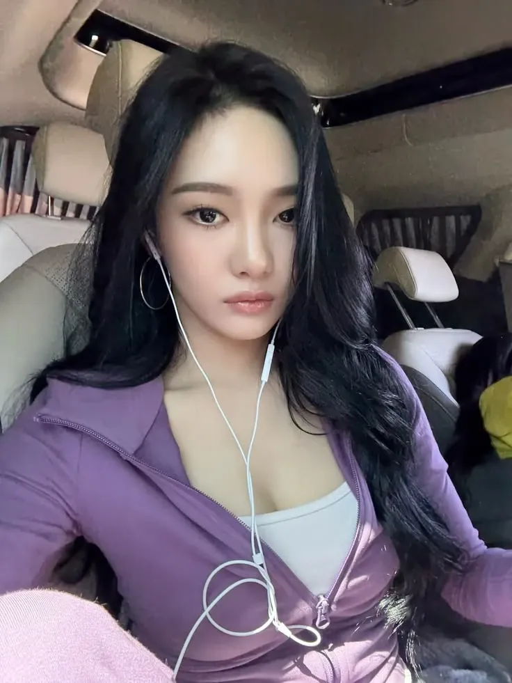 ニンニン (aespa)の最近の活動写真