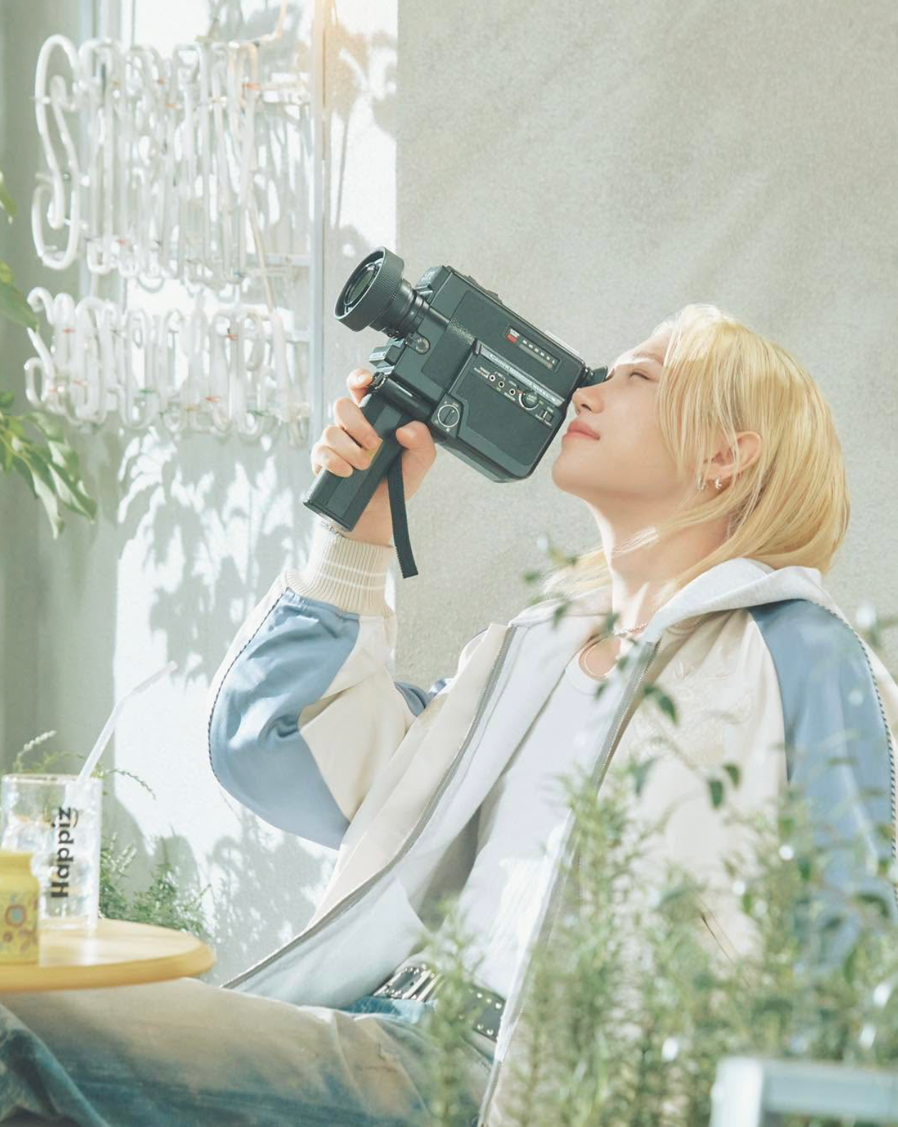 Behind-the-scenes cut of Felix (Stray Kids)