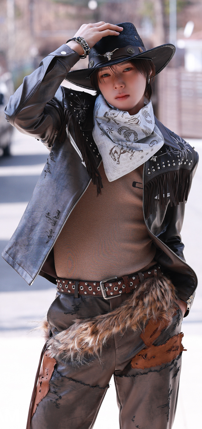 Behind-the-scenes cut of K (&TEAM)