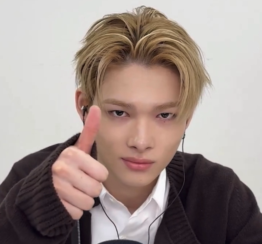 Foto aktivitas terbaru NI-KI (ENHYPEN)