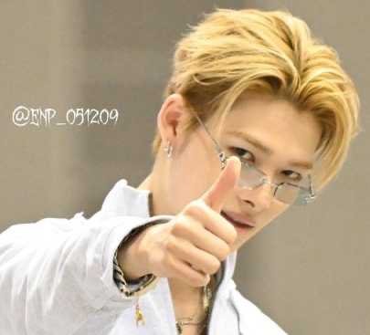 NI-KI (ENHYPEN)的最新照片