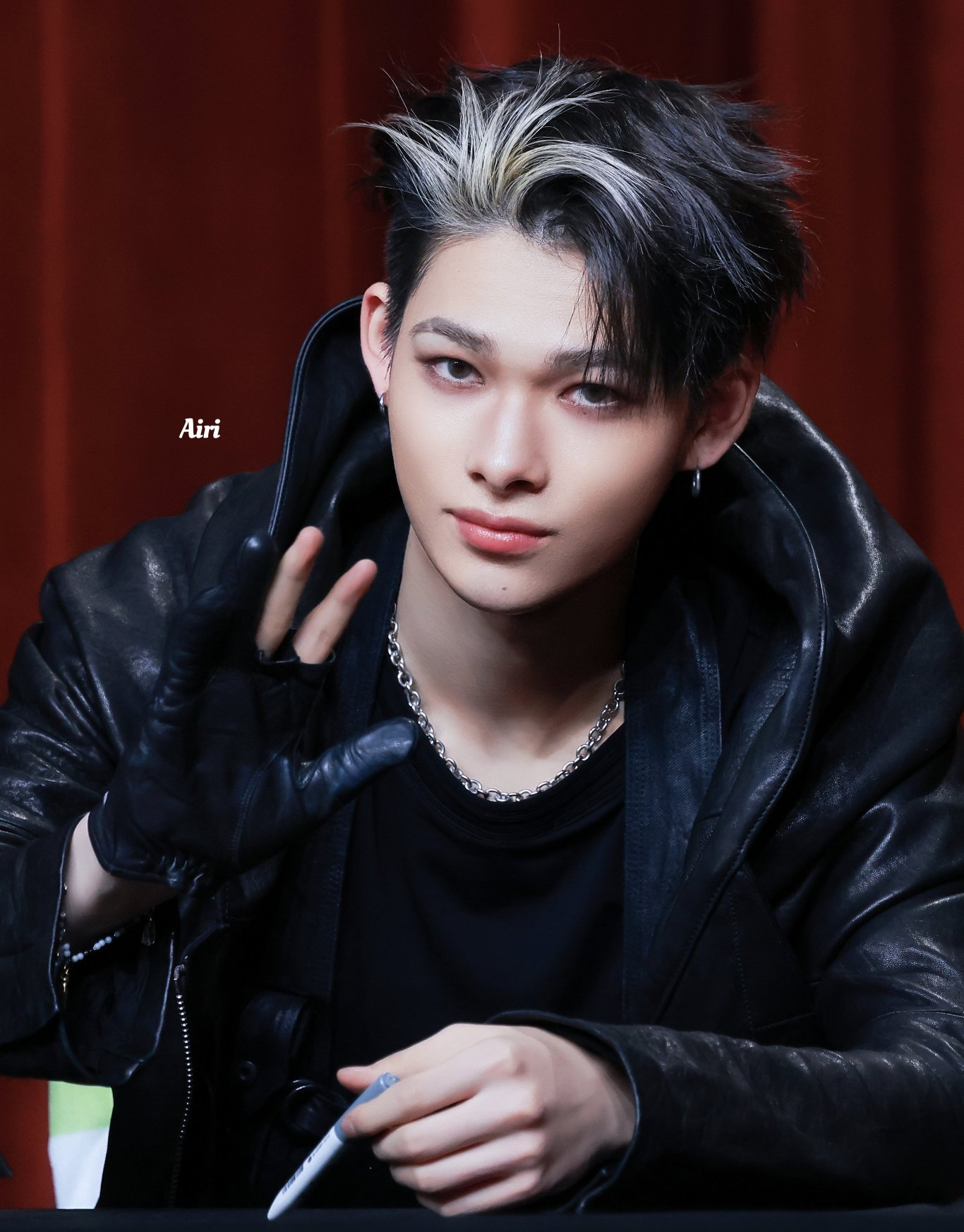 Foto terbaru NI-KI (ENHYPEN)