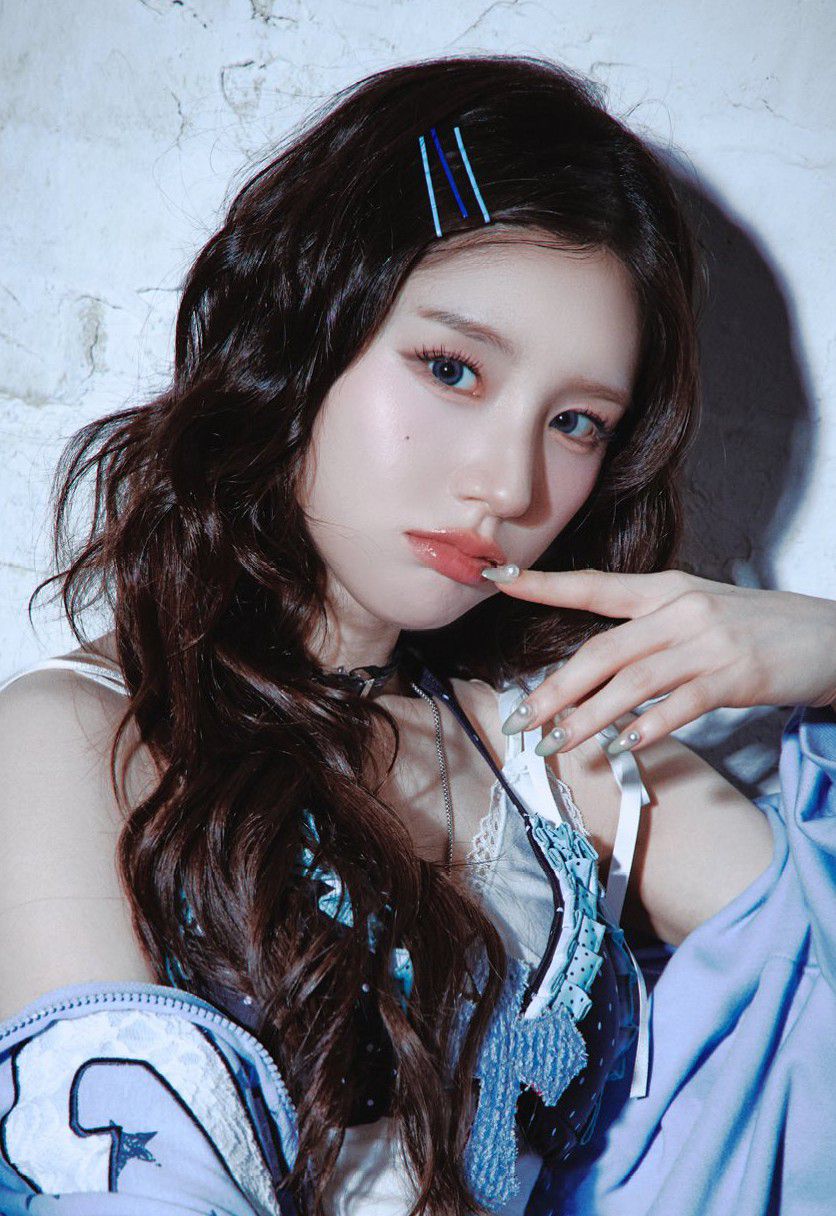 Latest photo of HeeJin (ARTMS)
