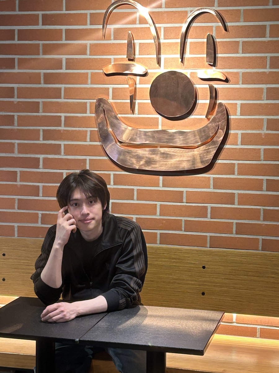 Recent activity shot of Xdinary Heroes