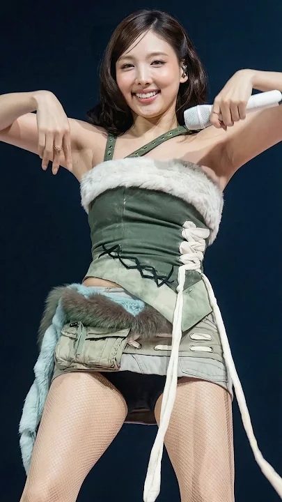 Potret di balik layar TWICE