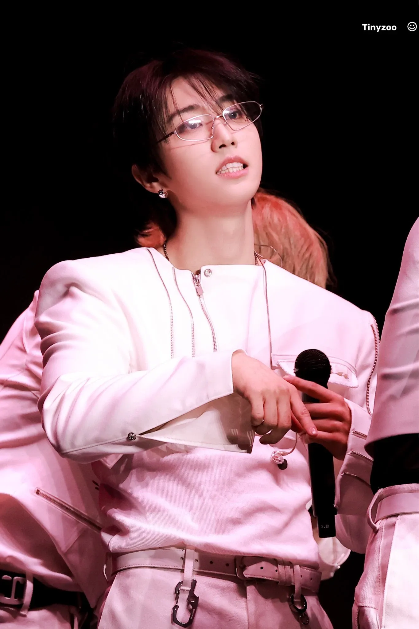 Latest photo of HAN (Stray Kids)