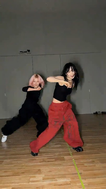 김채원 (르세라핌)의 비하인드 컷